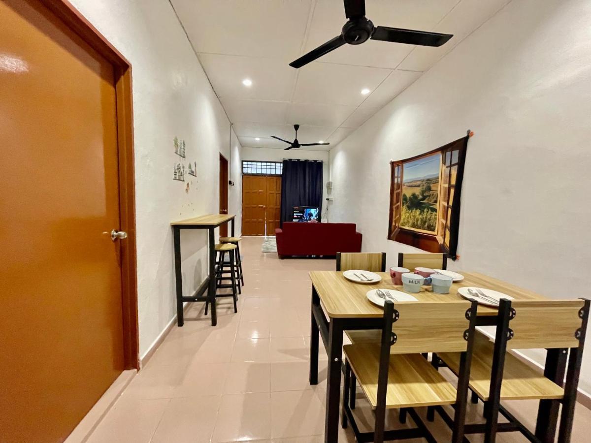Cozy 255 Entire 3 Bedroom House At Alma บูกิต เมอร์ตาจัม ภายนอก รูปภาพ