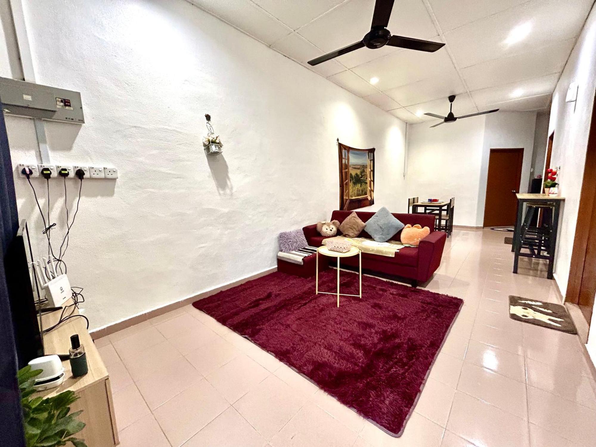 Cozy 255 Entire 3 Bedroom House At Alma บูกิต เมอร์ตาจัม ภายนอก รูปภาพ